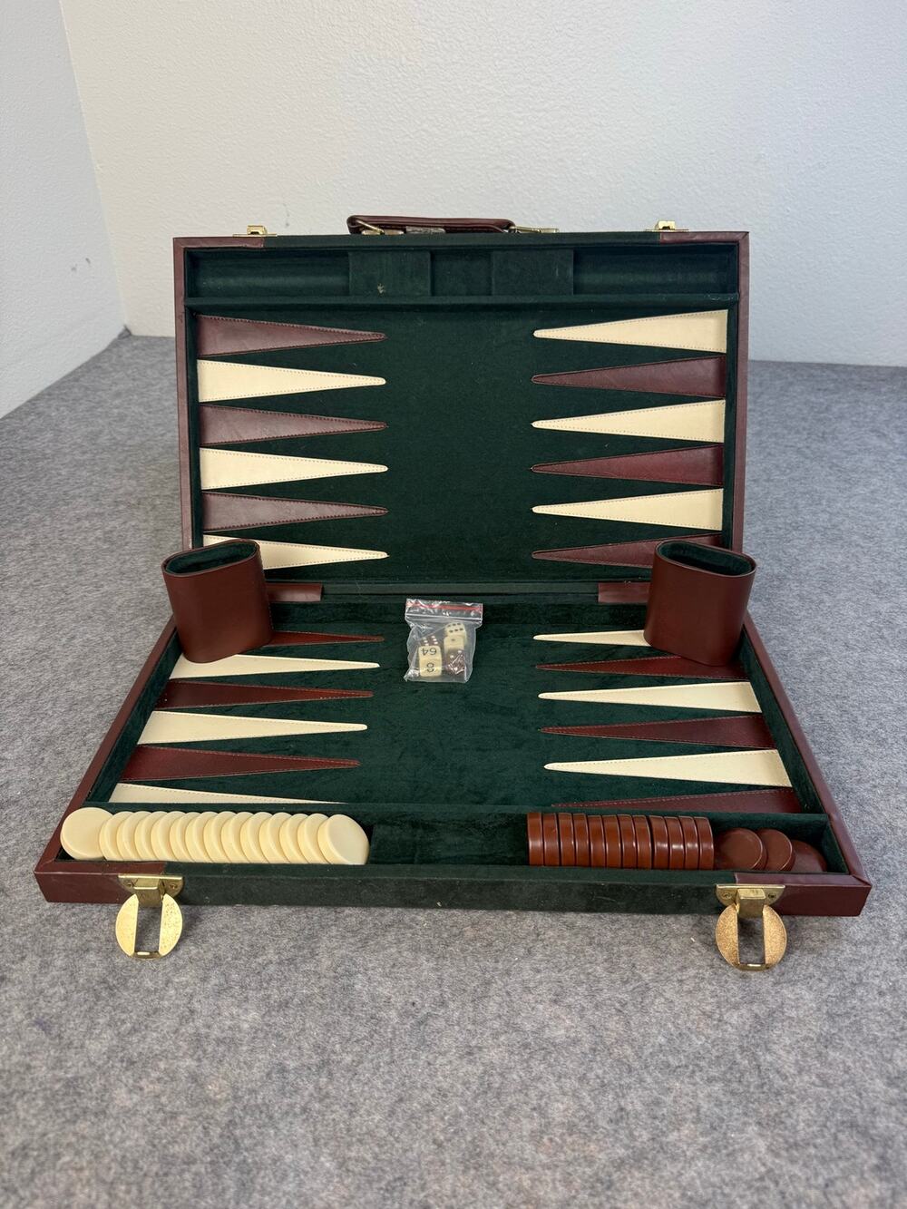 Vintage Backgammon Game Set in Carrying Case – Complete with Checkers & Dice